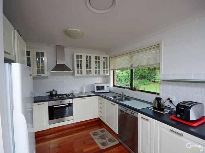 35 Lamartine Ave, Wentworth Falls NSW 2782