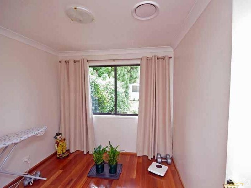 35 Lamartine Ave, Wentworth Falls NSW 2782