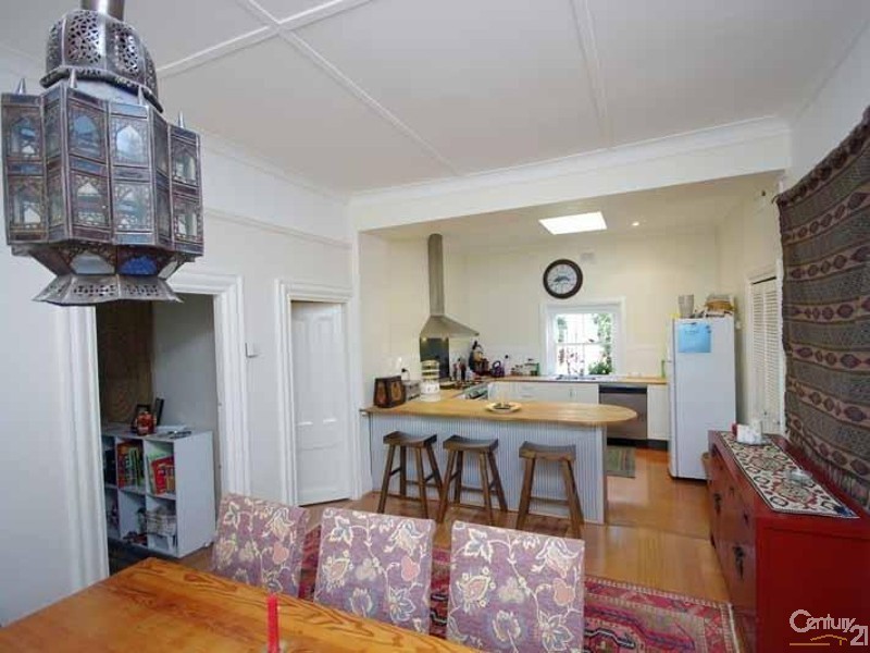 9-11 Thirroul Ave, Blackheath NSW 2785