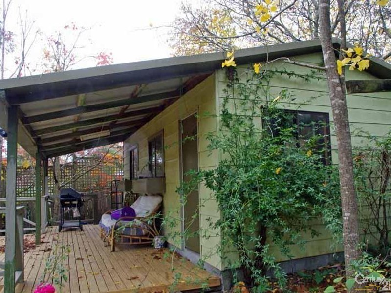 9-11 Thirroul Ave, Blackheath NSW 2785