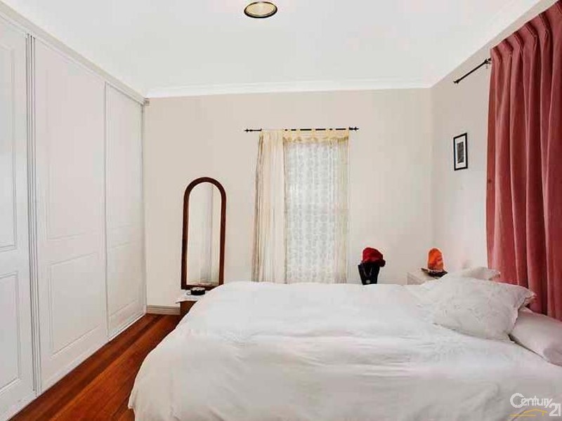 4 Fairlop Ave, Medlow Bath NSW 2780