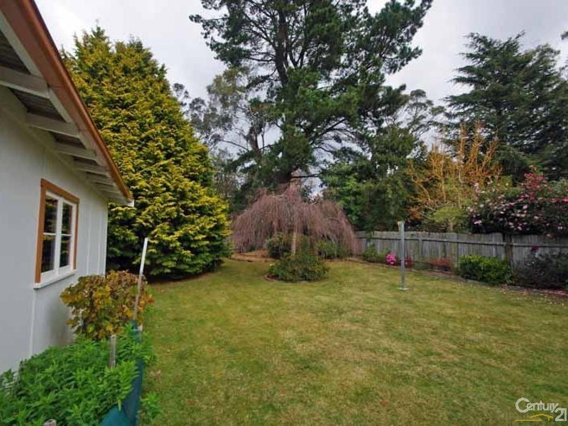 29 Brightlands Ave, Blackheath NSW 2785