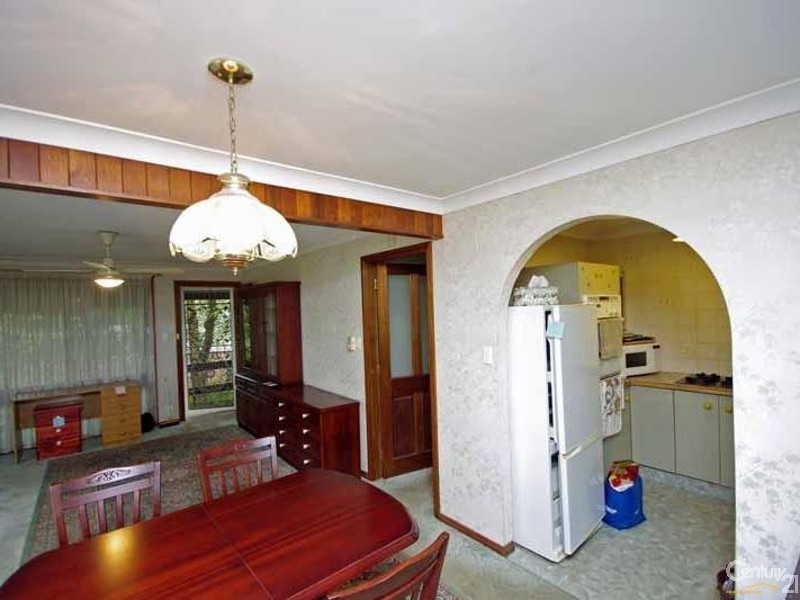143 Govetts Leap Rd, Blackheath NSW 2785
