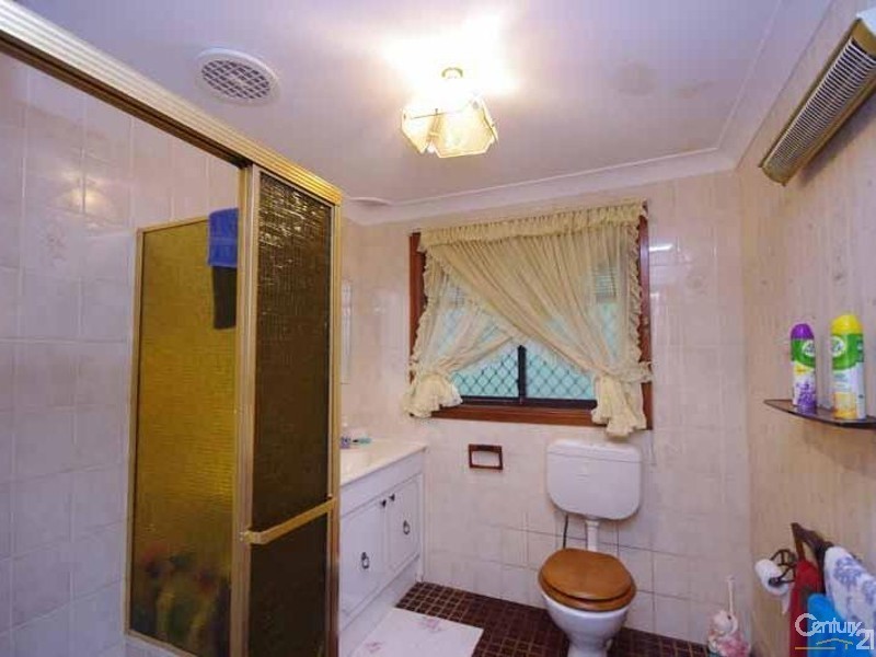 143 Govetts Leap Rd, Blackheath NSW 2785