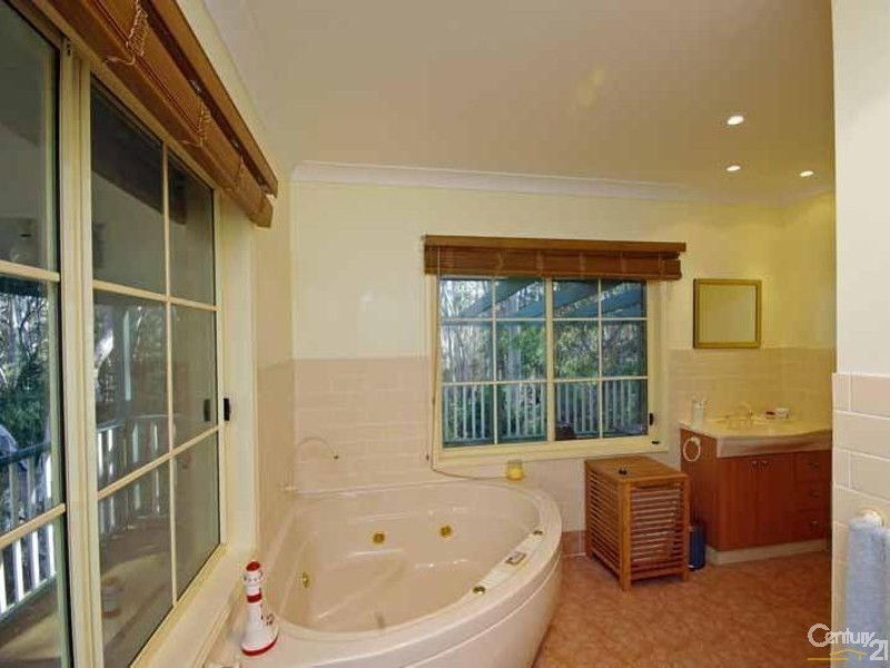 28 Mountbatten St, Blackheath NSW 2785