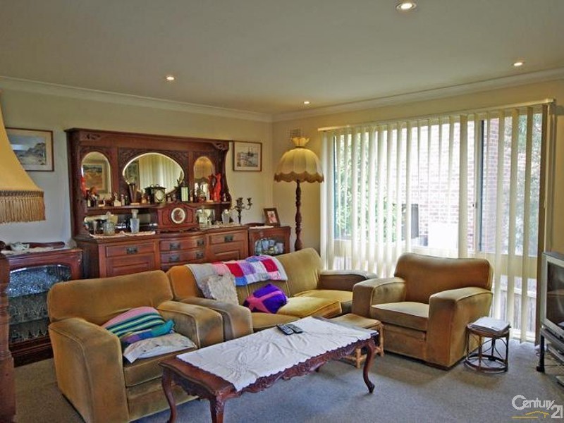 8 Kirkwood Ave, Blackheath NSW 2785