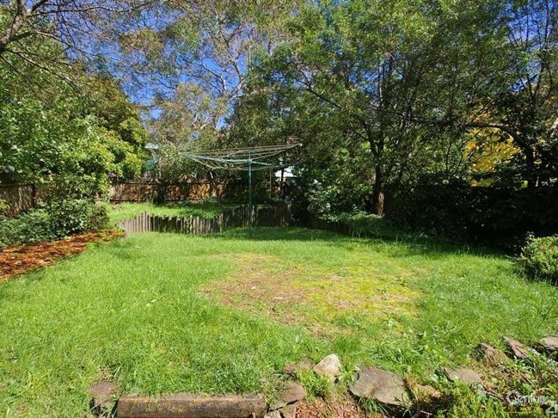 8 Kirkwood Ave, Blackheath NSW 2785