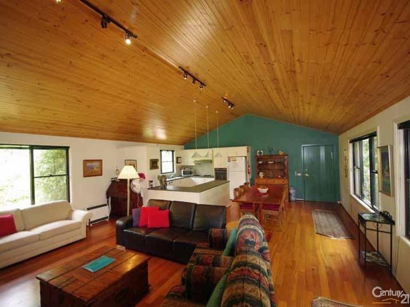 2 Third St, Blackheath NSW 2785