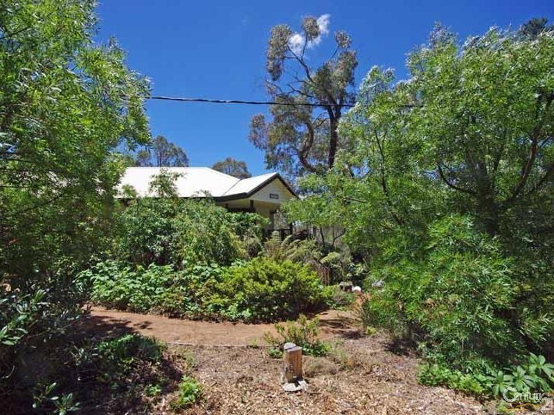 2 Third St, Blackheath NSW 2785