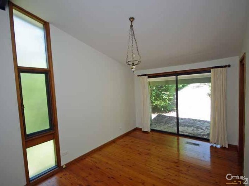 72 Railway Pde, Medlow Bath NSW 2780