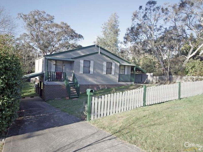 102 Clarence Rd, Blackheath NSW 2785