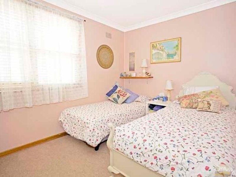 60 Landa St, Lithgow NSW 2790