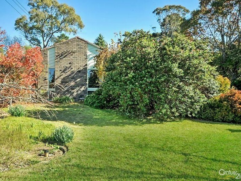 15 Bell St, Blackheath NSW 2785