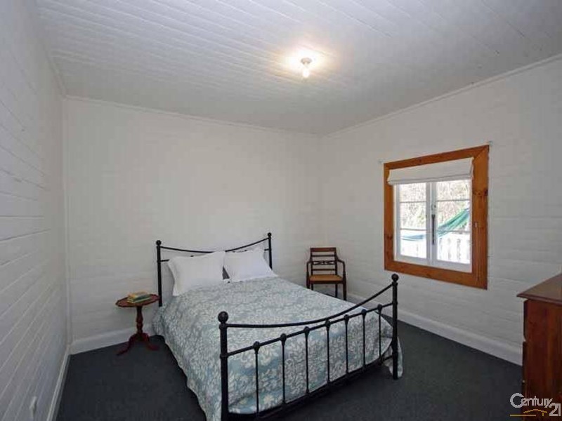 4 Gell St, Mckellars Park NSW 2790