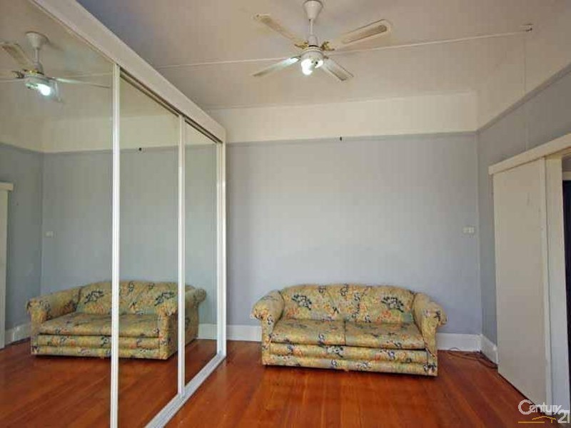 211 Mort St, Lithgow NSW 2790