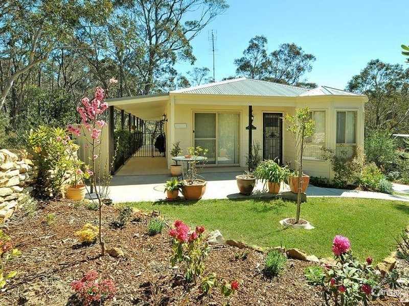 4 Fifth Avenue, Katoomba NSW 2780