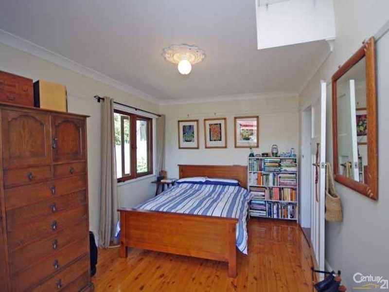 20 Clyde Ave, Blackheath NSW 2785