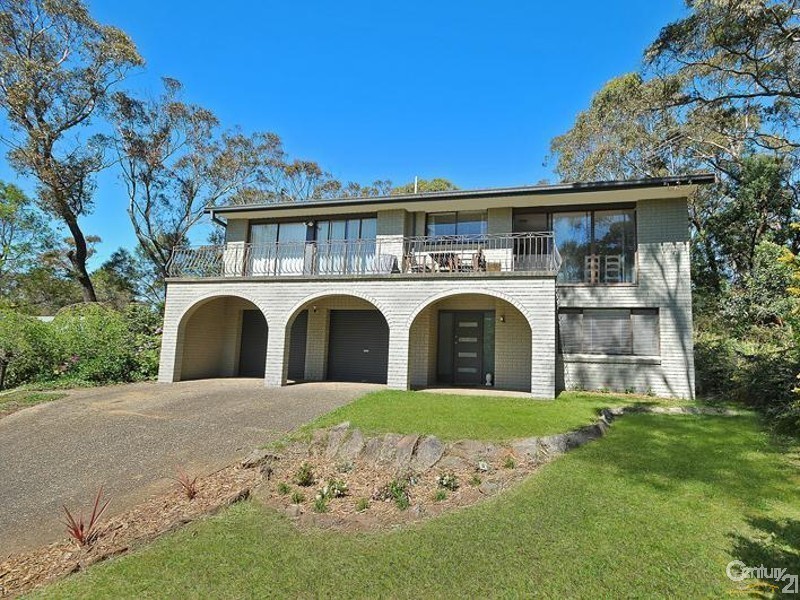 211 Connaught Rd, Blackheath NSW 2785