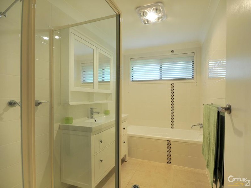 211 Connaught Rd, Blackheath NSW 2785