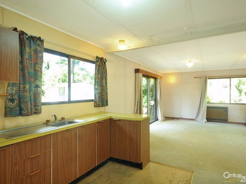 9 Evans Lookout Rd, Blackheath NSW 2785