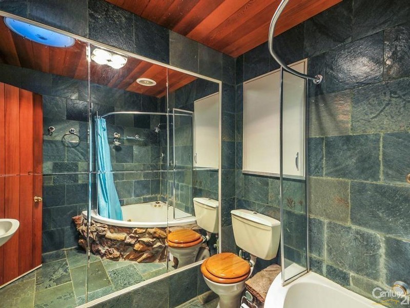 2-4 Linkview Ave, Blackheath NSW 2785