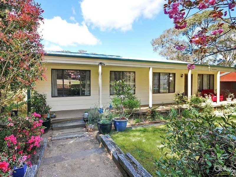 3 Braeside St, Blackheath NSW 2785