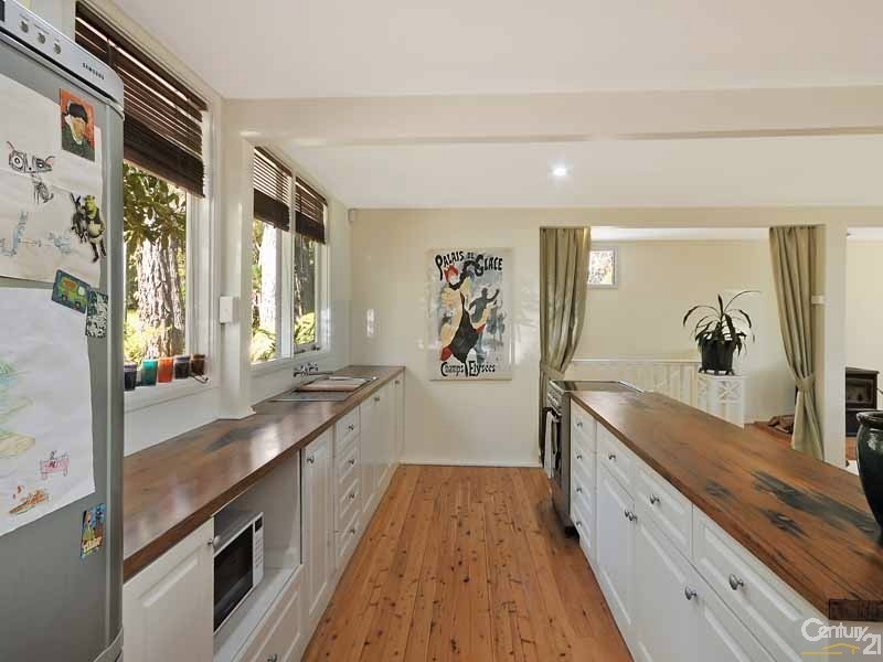 16-18 St Elmo Ave, Blackheath NSW 2785