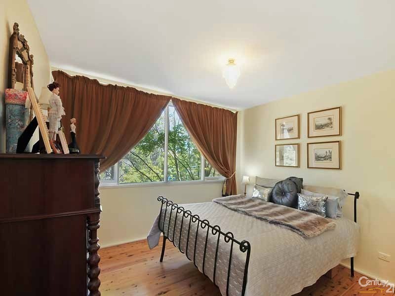 16-18 St Elmo Ave, Blackheath NSW 2785