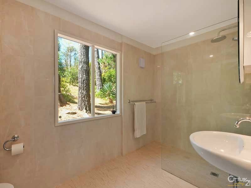 16-18 St Elmo Ave, Blackheath NSW 2785