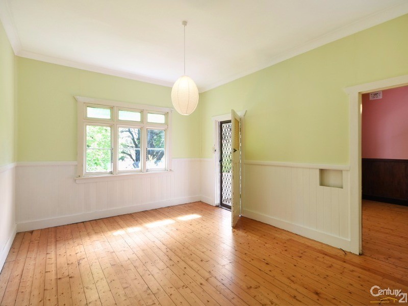 10 Gardiner Cres, Blackheath NSW 2785