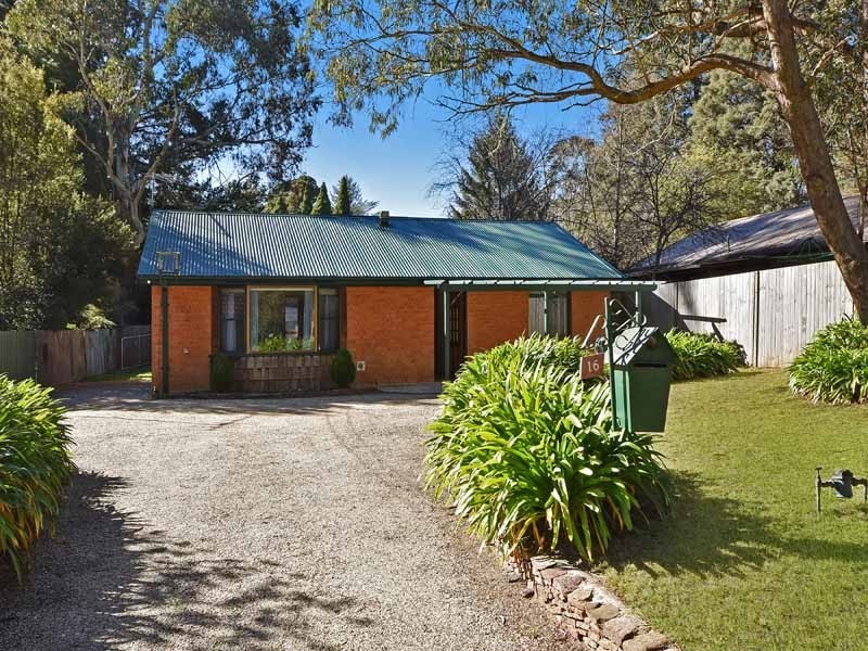 16 Eumemmering St, Medlow Bath NSW 2780