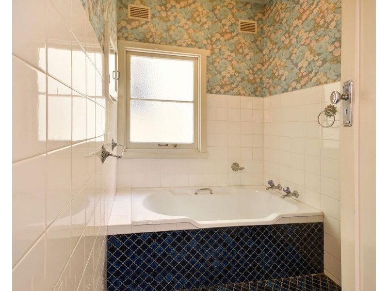 80 Boreas St, Blackheath NSW 2785