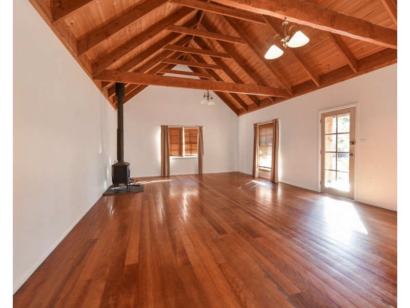 9 Sunbeam Avenue, Blackheath NSW 2785