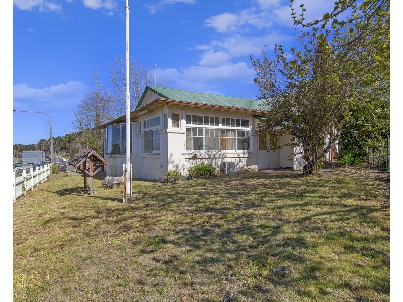 170 Great Western Hwy, Wentworth Falls NSW 2782