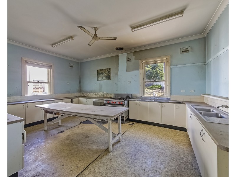 170 Great Western Hwy, Wentworth Falls NSW 2782