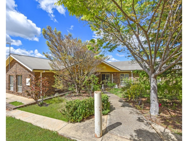 71 Daintree close, South Bowenfels NSW 2790
