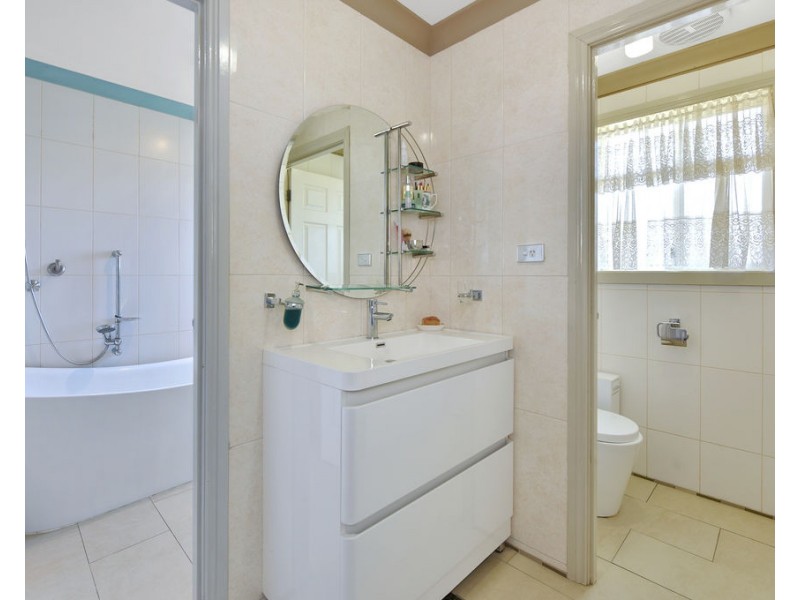 71 Daintree close, South Bowenfels NSW 2790