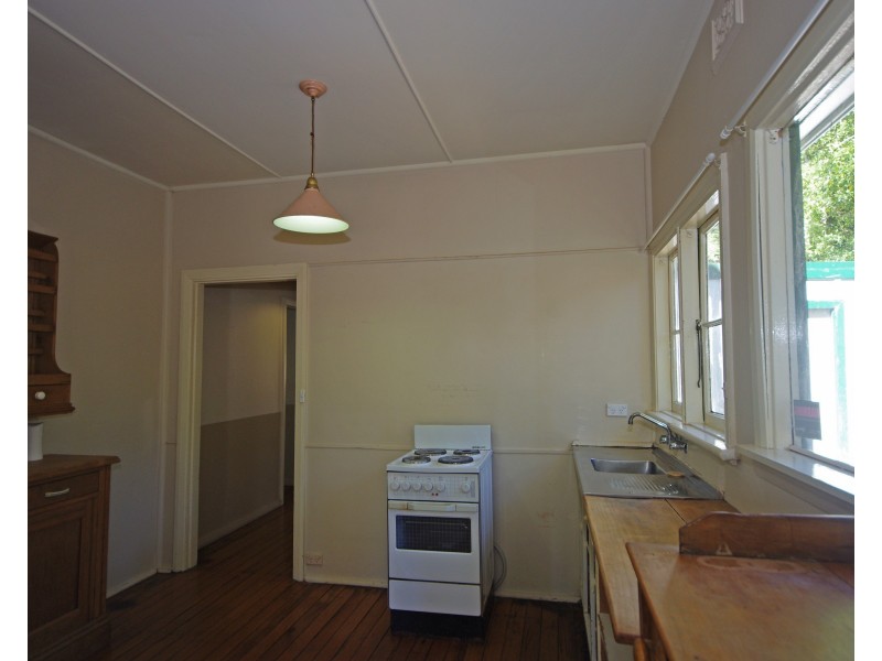 133 Govetts Leap Road, Blackheath NSW 2785