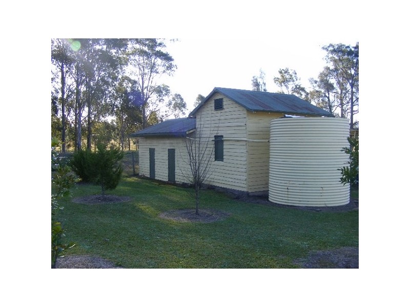 Firefly NSW 2429