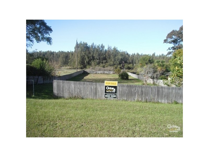 22 Macquarie Street, Coopernook NSW 2426