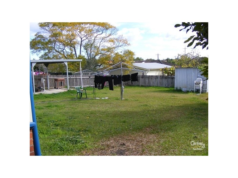 4 Kerle St, Taree NSW 2430