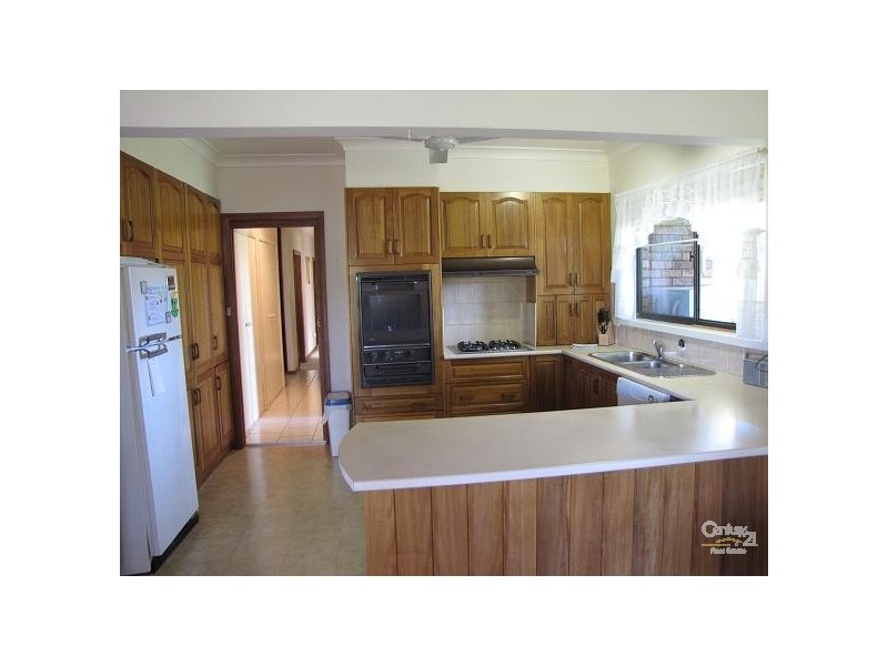 18 Iluka Cir, Taree NSW 2430