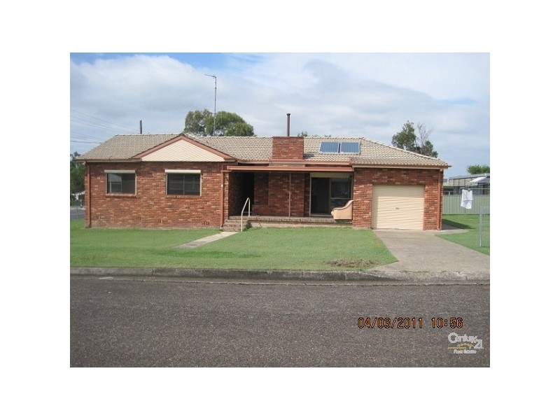 2a Maiden Ave, Taree NSW 2430