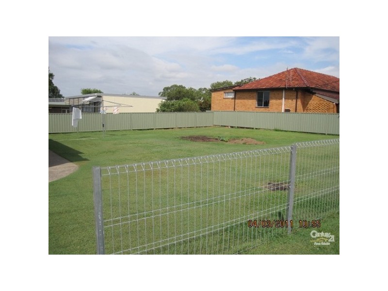 2a Maiden Ave, Taree NSW 2430