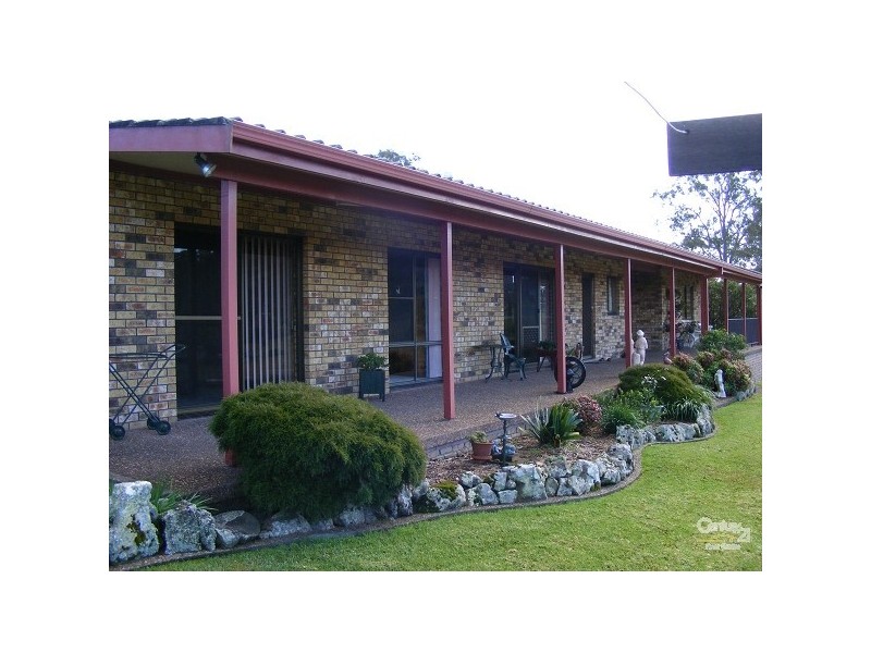 8 The Cedars Drive, Wingham NSW 2429