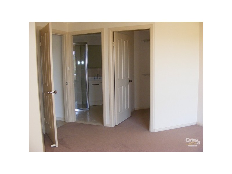 6 Albatross Way, Old Bar NSW 2430