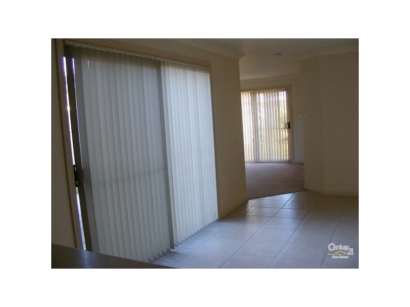 6 Albatross Way, Old Bar NSW 2430