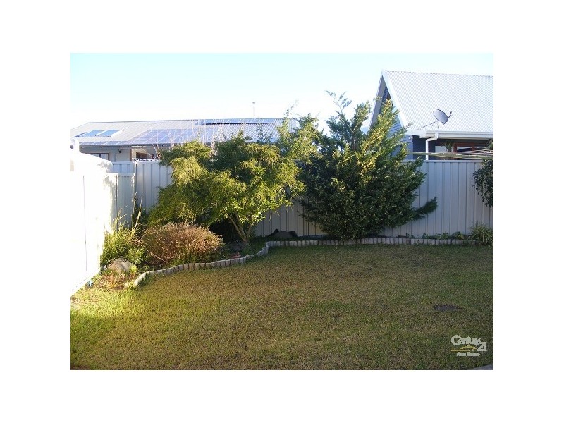 6 Albatross Way, Old Bar NSW 2430