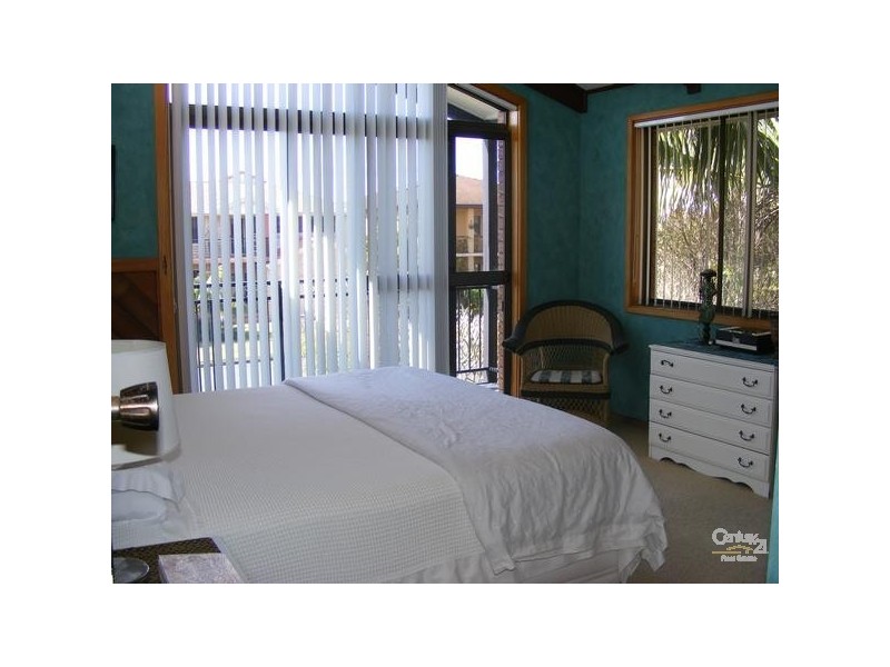 33 Ocean Dr, Wallabi Point NSW 2430