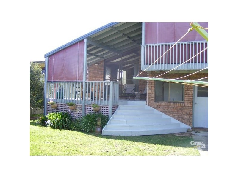 33 Ocean Dr, Wallabi Point NSW 2430